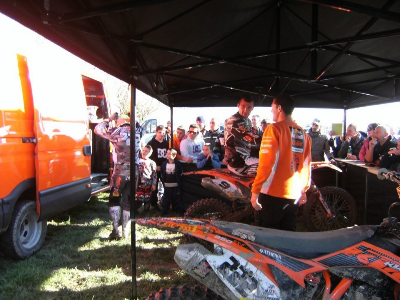 Tony Cairoli e Fashionbike