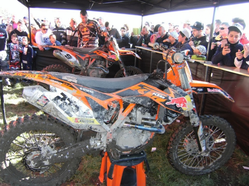 Tony Cairoli e Fashionbike