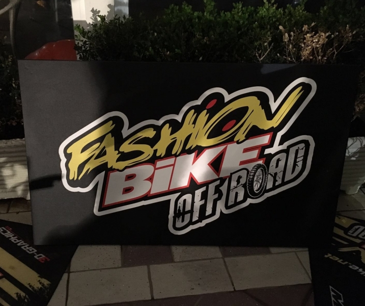 Presentazione degli sponsor 2016 del Team Fashionbike. 